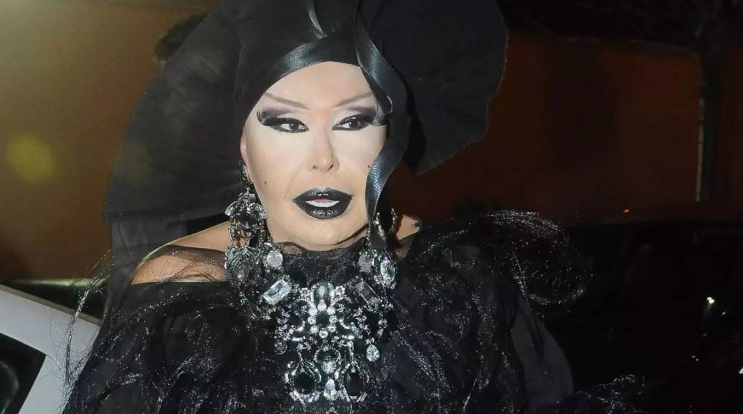 Türk Müziğinin divası Bülent Ersoy makyajsız yakalandı! Görenler tanıyamadı - Resim: 25